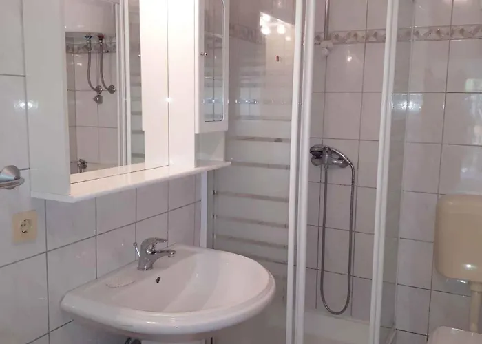 In 35278 Apartman *