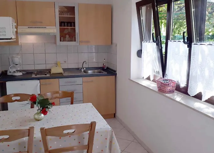Apartman In 35278 Novi Vinodolski